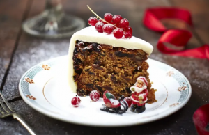 7 Best Christmas Cake Recipes That Are Heavenly Treats, According To
